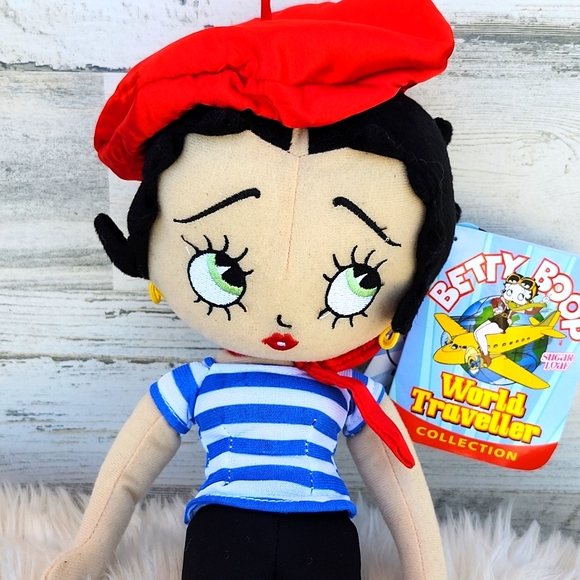 NWT BETTY BOOP FRENCH WORLD TRAVELLER COLLECTION - Picture 10 of 10